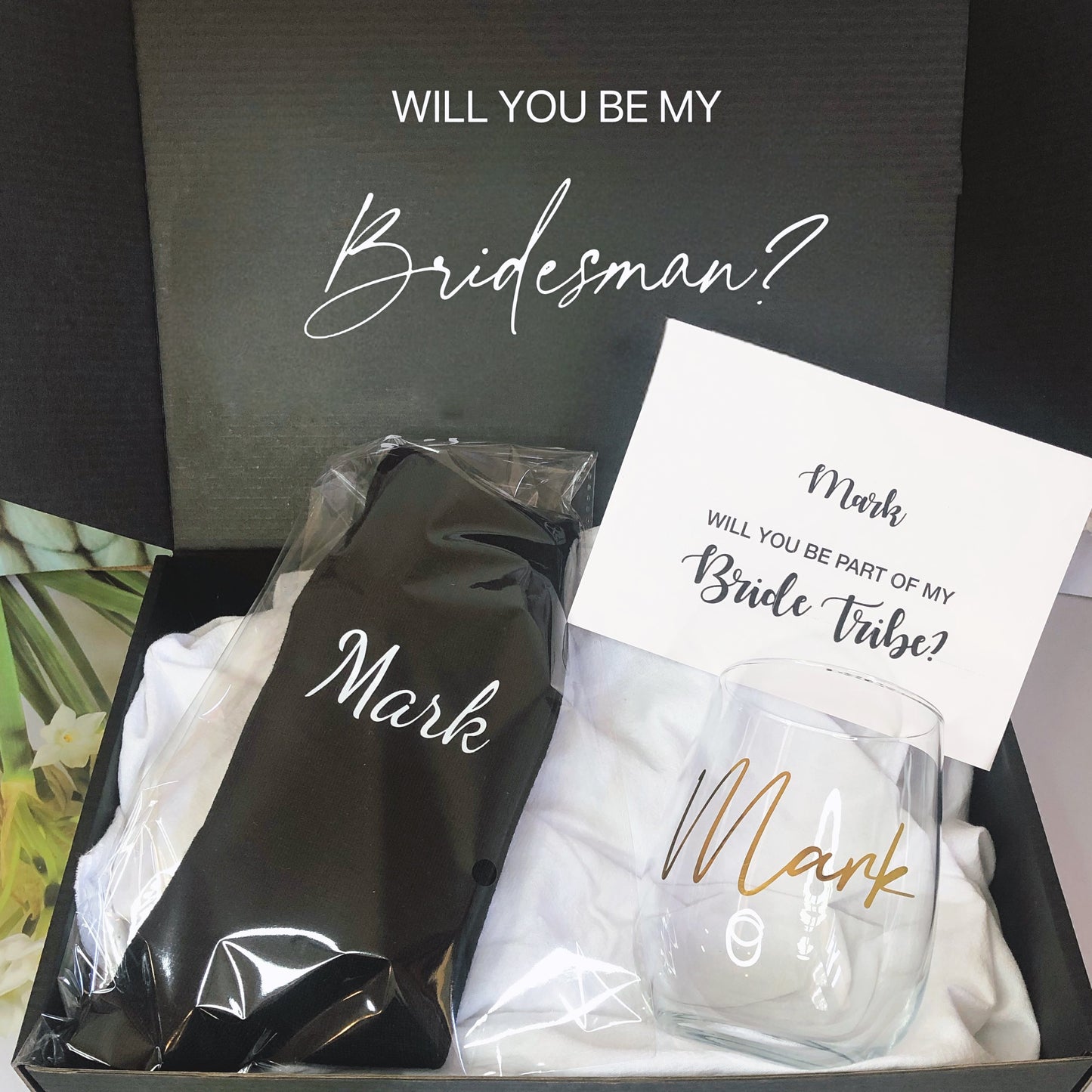 Personalised Bridesman/Groomswoman Gift Box(Gift Box,Glasses,Socks,Bridesman/Bride Tribe Card)