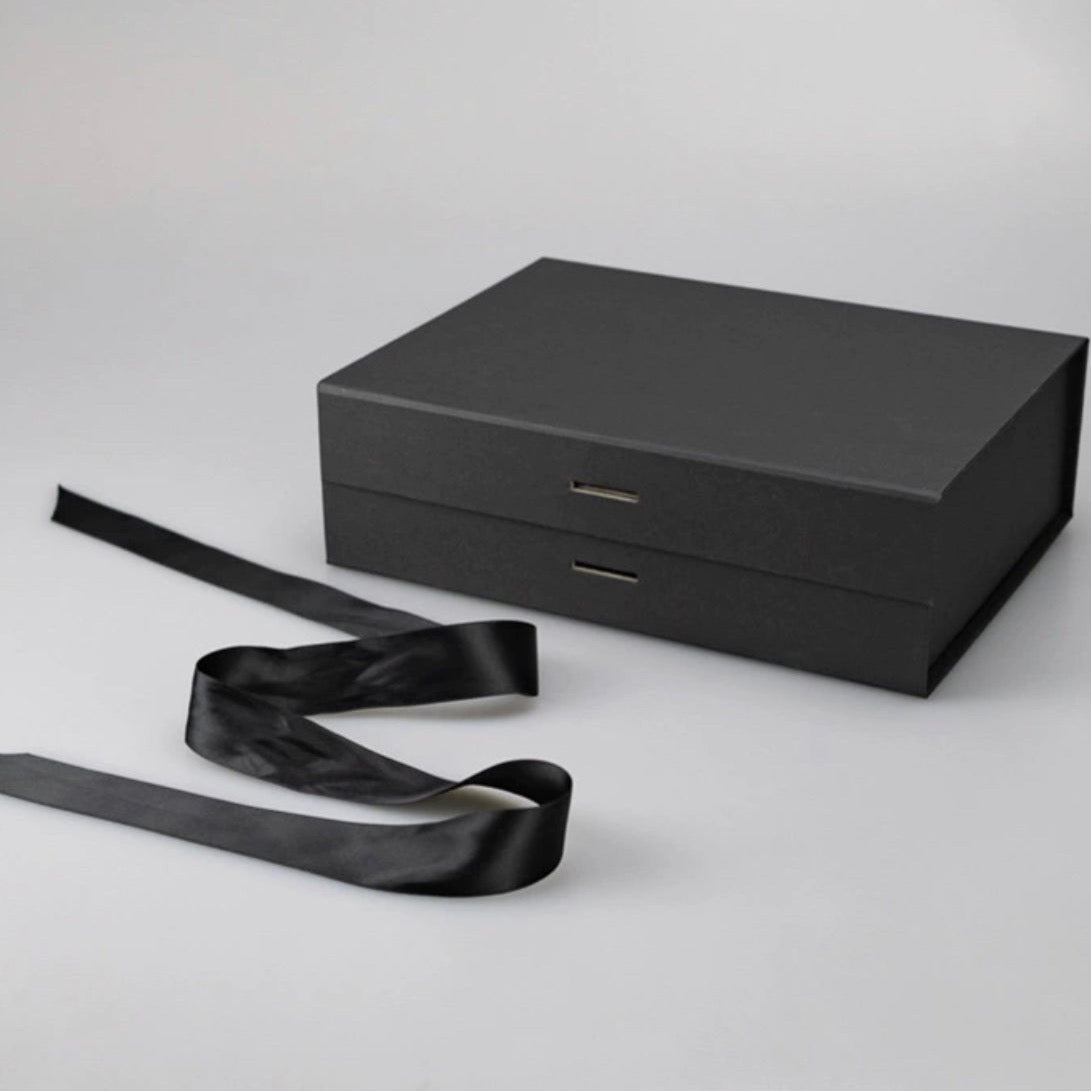 Black Ribbon Gift Box -1