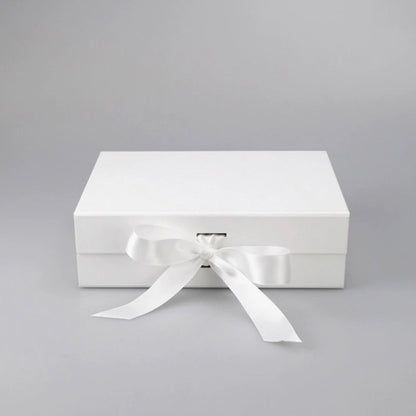 White_Ribbon_Gift_Box