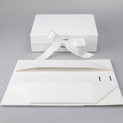 White_Ribbon_Gift_Box